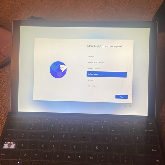 COPY - Microsoft Surface Pro 6 Laptop - Picture 3 of 10